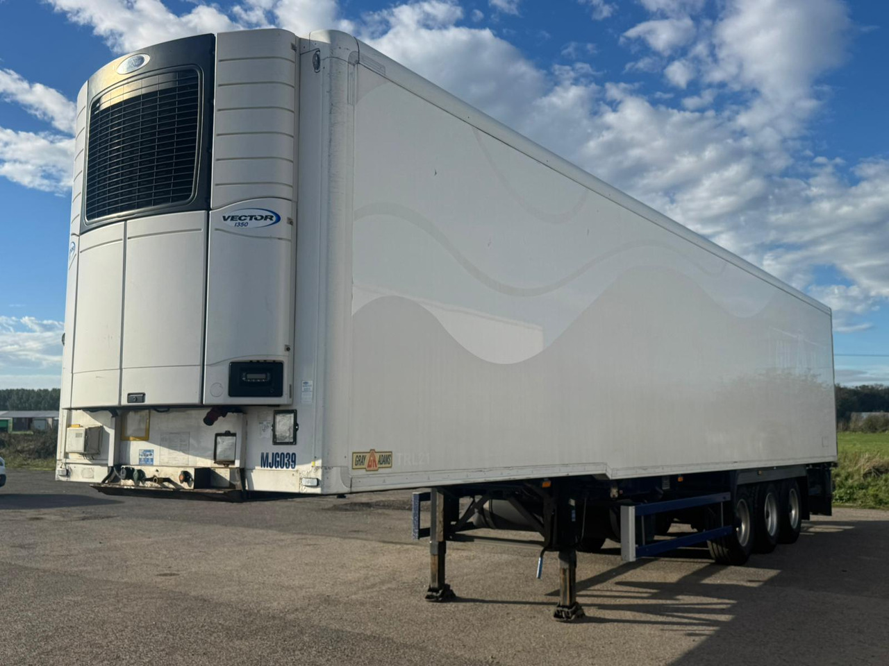 Gray and Adams 2016 Vector 1350 – MJG039 - Полуприколка ладилник: слика 1 Gray and Adams 2016 Vector 1350 – MJG039 - Полуприколка ладилник: слика 1