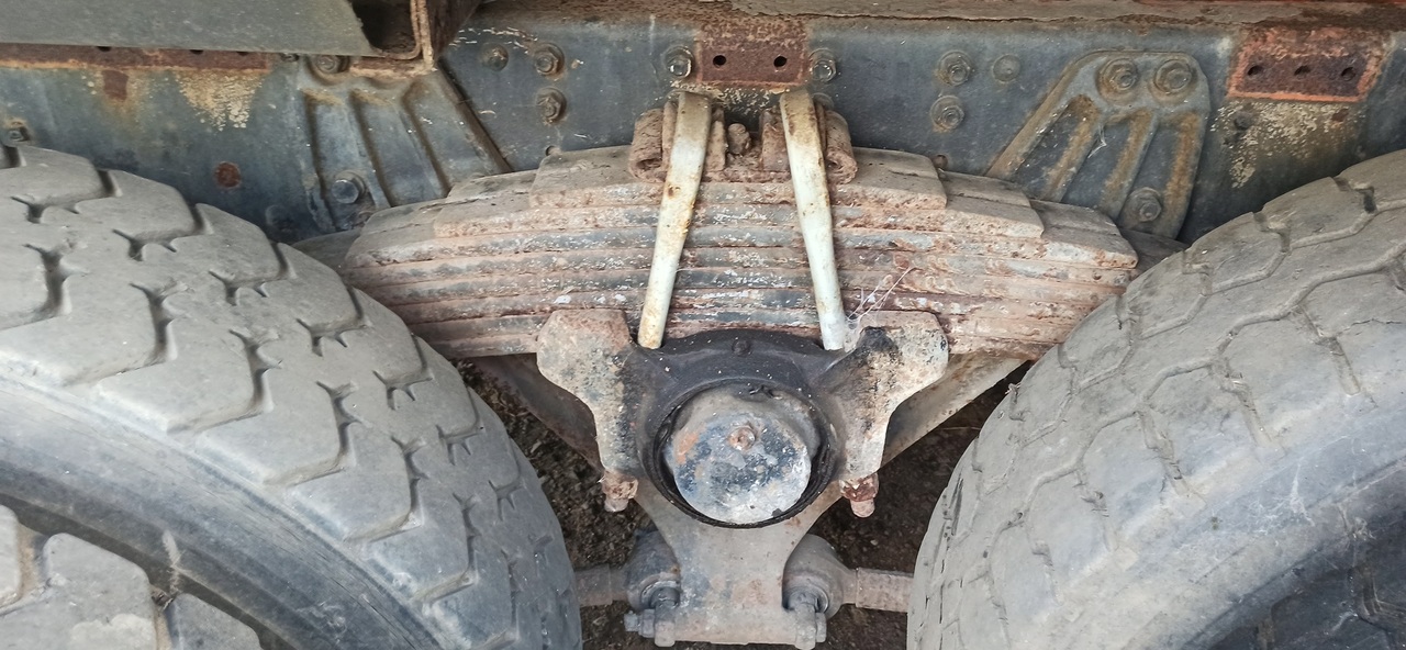 IVECO MAGIRUS EUROTRAKKER EUROTECH EUROSTAR 6x4 6x6 8x4 8x8 - Оска и делови за Камион: слика 1 IVECO MAGIRUS EUROTRAKKER EUROTECH EUROSTAR 6x4 6x6 8x4 8x8 - Оска и делови за Камион: слика 1