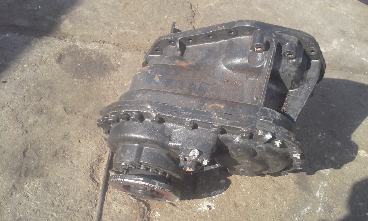 MAN HPD-1353 TGA TGS 8X6 8X8 - Задна оска за Камион: слика 1 MAN HPD-1353 TGA TGS 8X6 8X8 - Задна оска за Камион: слика 1