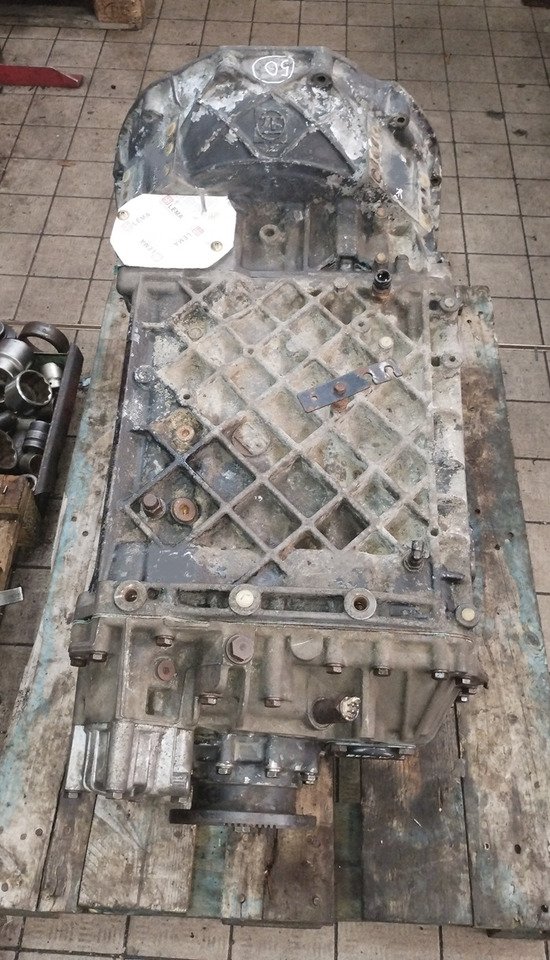 MAN Skrzynia Biegów TGA TGS ZF 16S2020 TO 16 S 2020 0.84 4x4 6x4 6x6 8x4 8x6 8x8 - Менувач и делови за Камион: слика 2 MAN Skrzynia Biegów TGA TGS ZF 16S2020 TO 16 S 2020 0.84 4x4 6x4 6x6 8x4 8x6 8x8 - Менувач и делови за Камион: слика 2