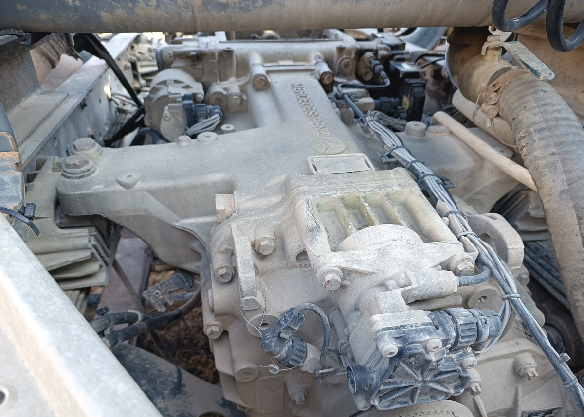 MERCEDES ACTROS G211-16 G 211-16 MP 2 MP3 - Менувач и делови: слика 1 MERCEDES ACTROS G211-16 G 211-16 MP 2 MP3 - Менувач и делови: слика 1