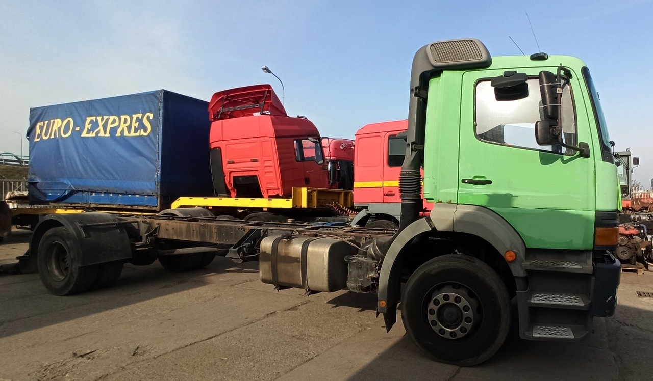 MERCEDES-BENZ ATEGO 1823 - Камион со кабинска шасија: слика 1 MERCEDES-BENZ ATEGO 1823 - Камион со кабинска шасија: слика 1