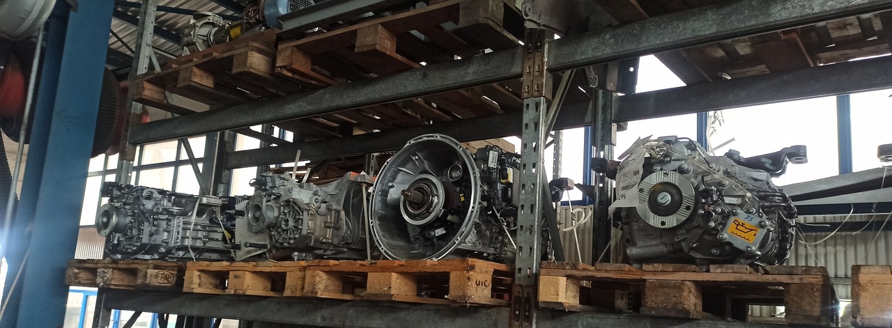 MERCEDES-BENZ G281-12 ACTROS - Менувач и делови за Камион: слика 5 MERCEDES-BENZ G281-12 ACTROS - Менувач и делови за Камион: слика 5