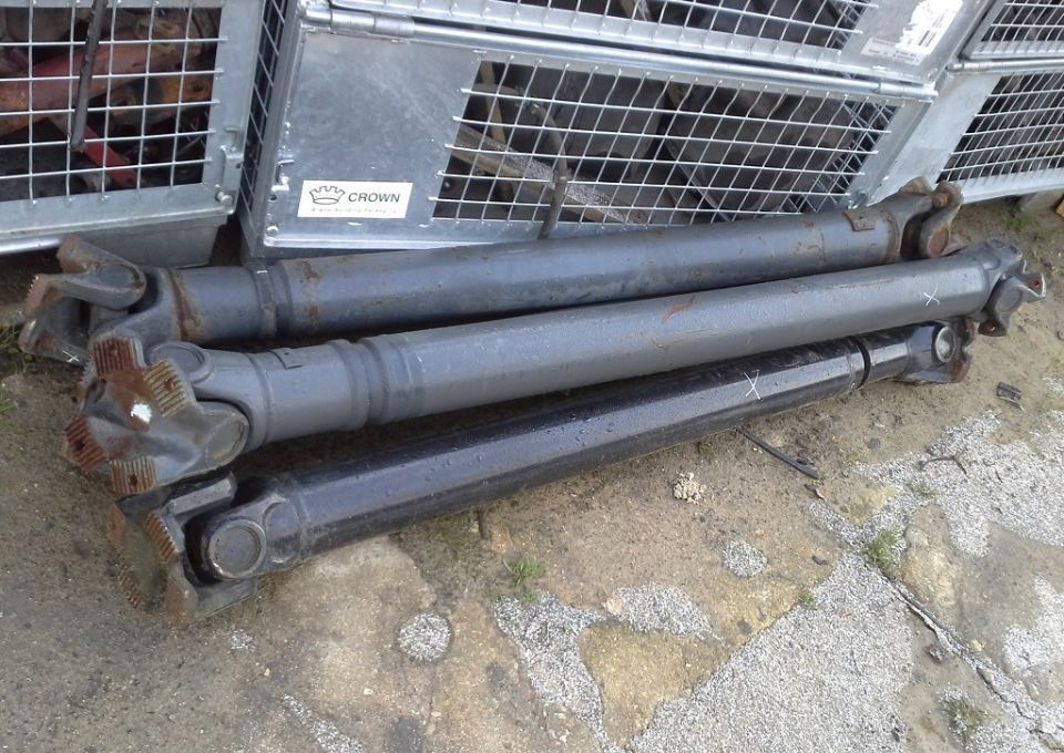 WAŁ NAPĘDOWY MIĘDZYMOSTOWY MAN F2000 TGA TGS TGX 4X4 6X4 6X6 8X4 8X6 8X8 - Карданско вратило: слика 2 WAŁ NAPĘDOWY MIĘDZYMOSTOWY MAN F2000 TGA TGS TGX 4X4 6X4 6X6 8X4 8X6 8X8 - Карданско вратило: слика 2