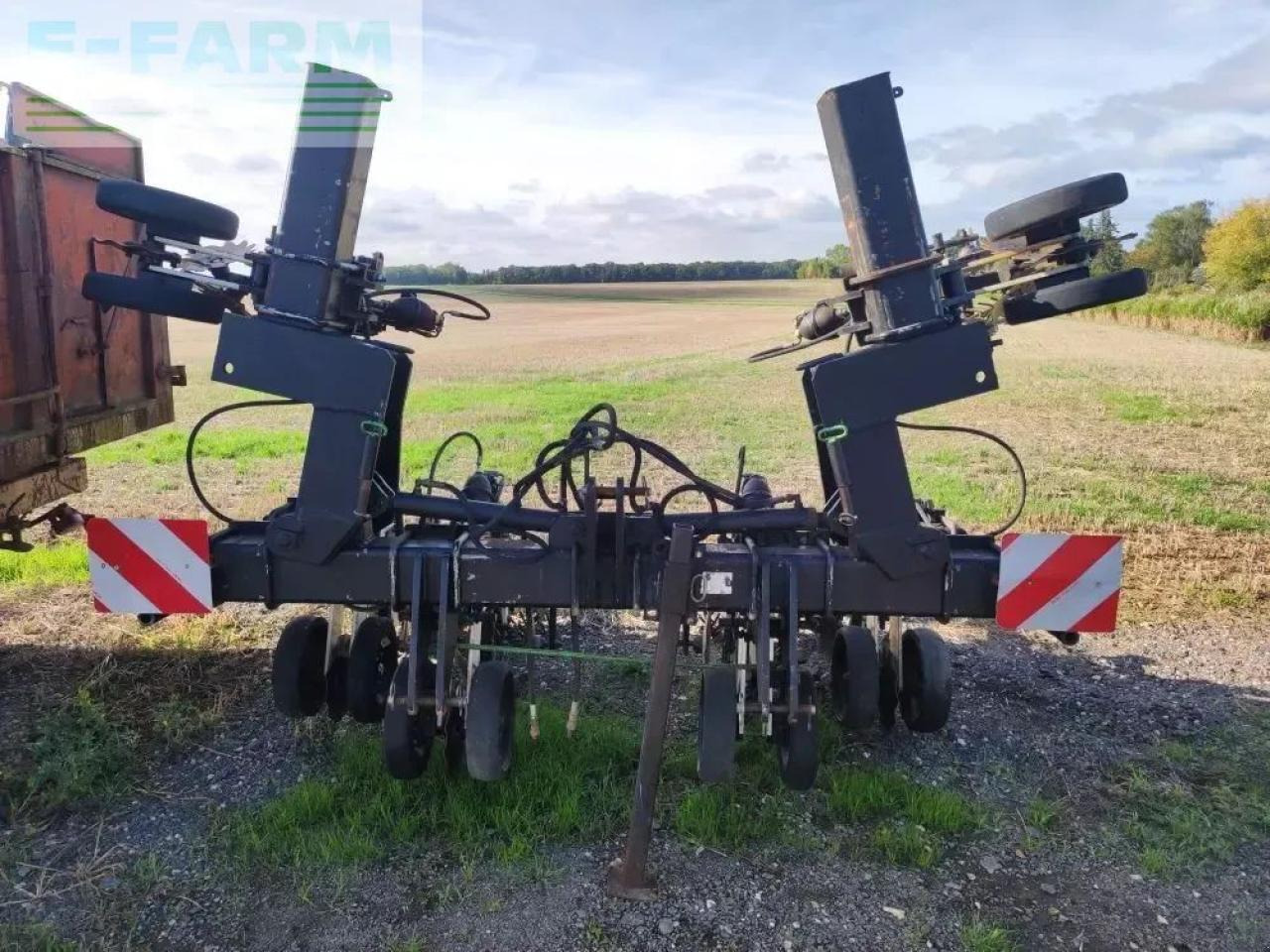 Agrisem sly strip cat1 - Прецизна машина за сеење: слика 1 Agrisem sly strip cat1 - Прецизна машина за сеење: слика 1