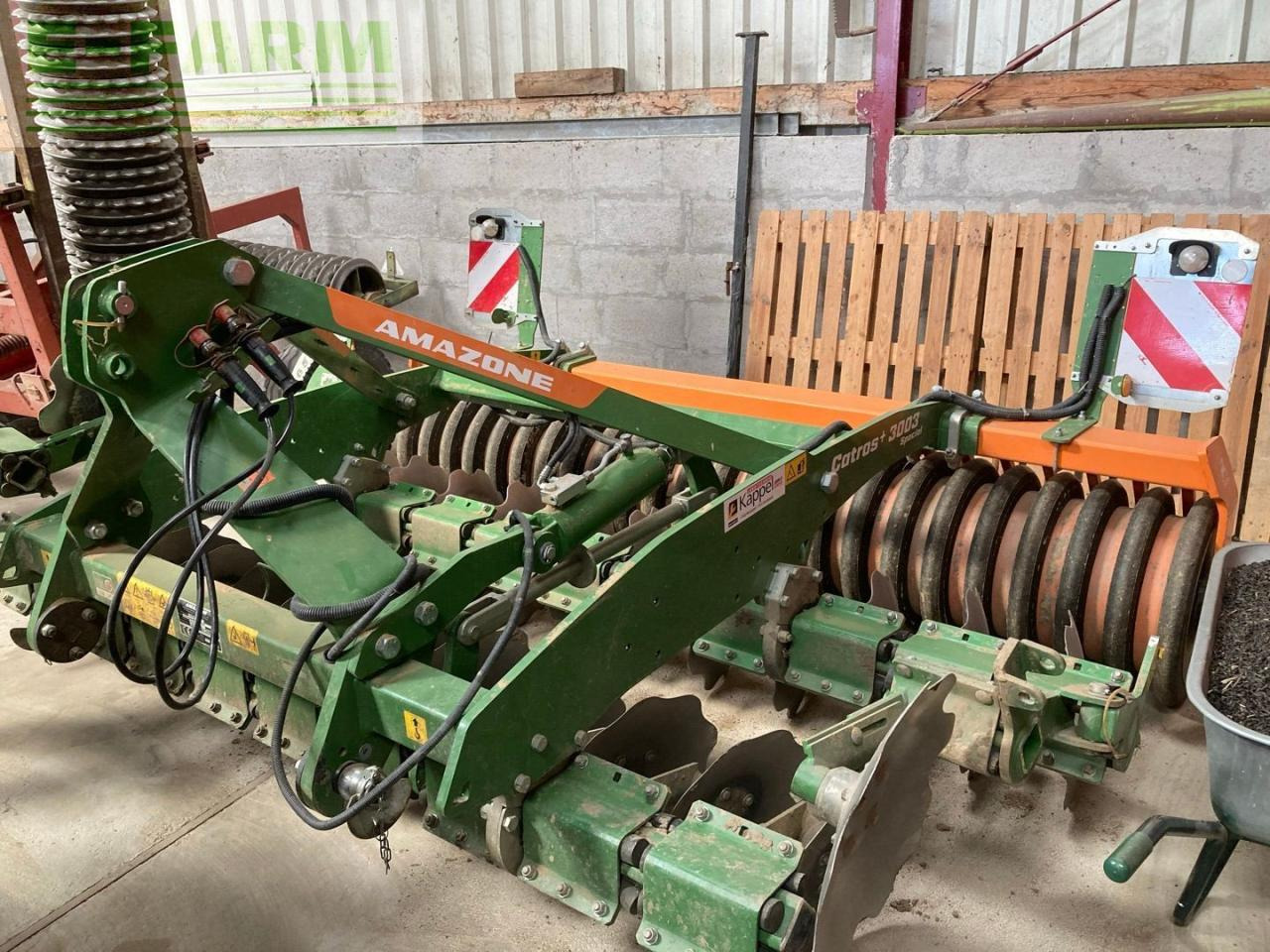 Amazone Catros 3003 - Ситнач со дискови: слика 2 Amazone Catros 3003 - Ситнач со дискови: слика 2