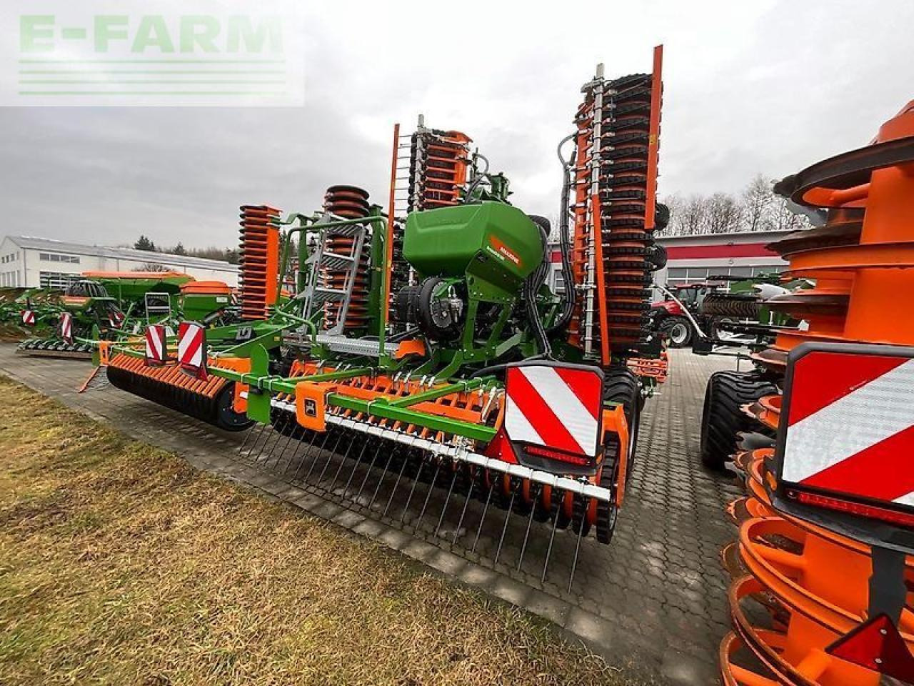 Amazone catros+ 8003-2 tx - Ситнач со дискови: слика 3 Amazone catros+ 8003-2 tx - Ситнач со дискови: слика 3
