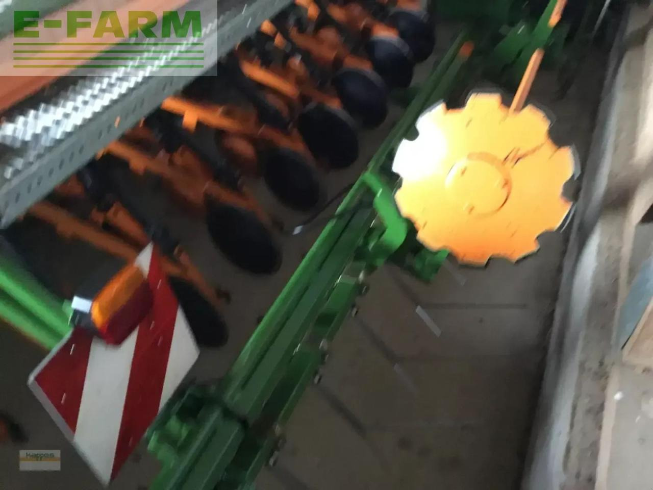 Amazone kg303 +ad303 - Комбајнска семенска дупчалка: слика 5 Amazone kg303 +ad303 - Комбајнска семенска дупчалка: слика 5