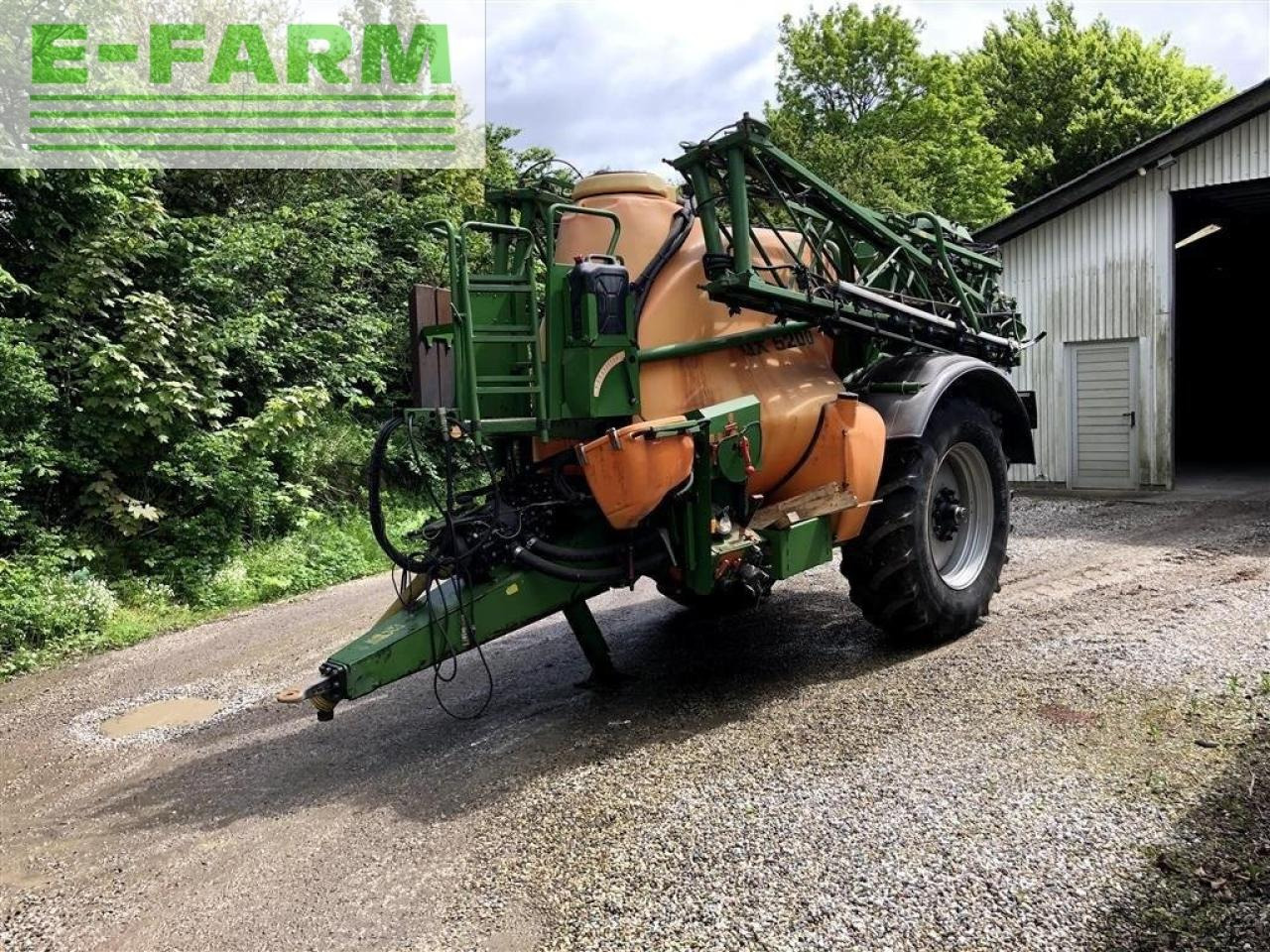 Amazone ux5200 24 meter med bom styring - Стазен распрскувач: слика 2 Amazone ux5200 24 meter med bom styring - Стазен распрскувач: слика 2