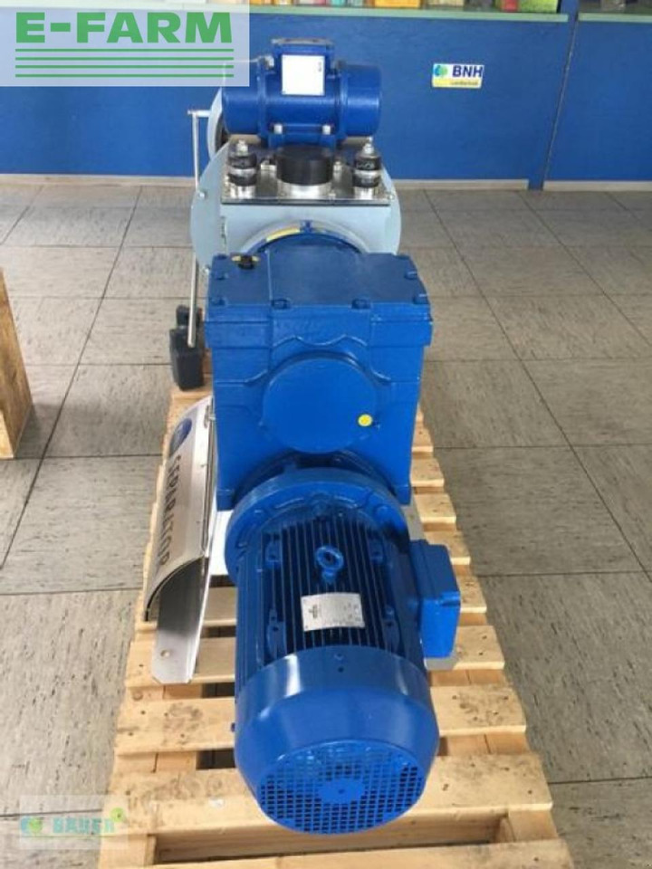 Bauer separator 3.2-780 - Опрема за наѓубрување: слика 4 Bauer separator 3.2-780 - Опрема за наѓубрување: слика 4