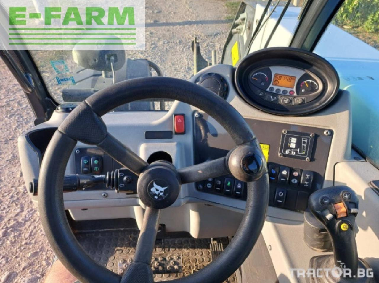 Телескопски ракувач Bobcat TL 470 HF: слика 7 Телескопски ракувач Bobcat TL 470 HF: слика 7