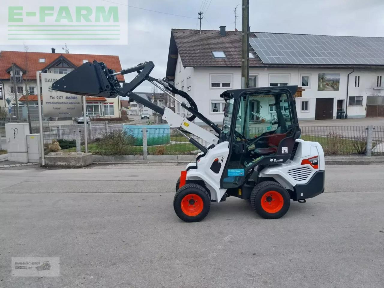 Bobcat l 28 - Мини багер: слика 1 Bobcat l 28 - Мини багер: слика 1