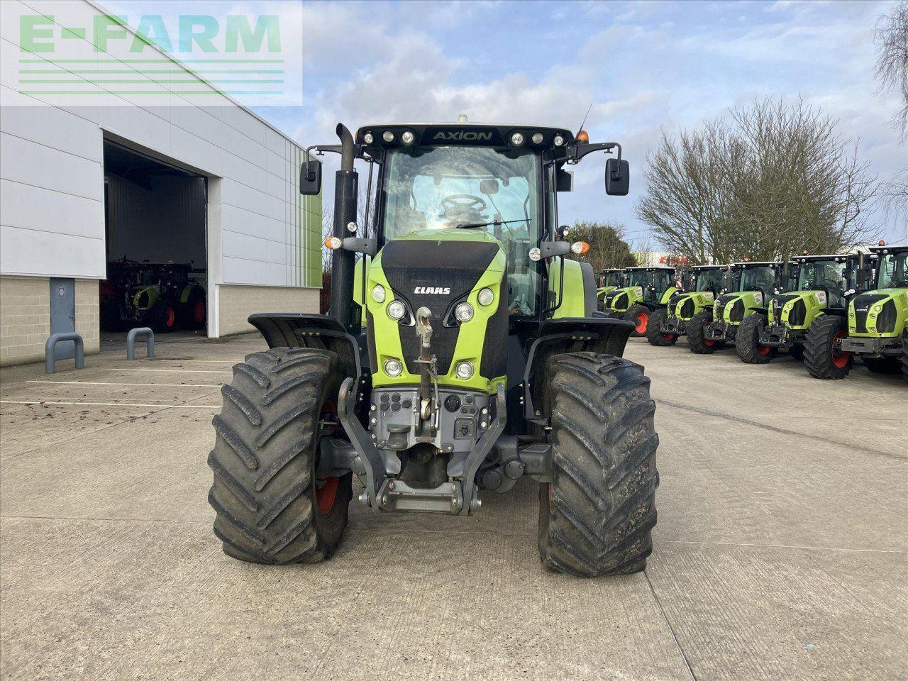 CLAAS AXION 800 - Трактор: слика 2 CLAAS AXION 800 - Трактор: слика 2