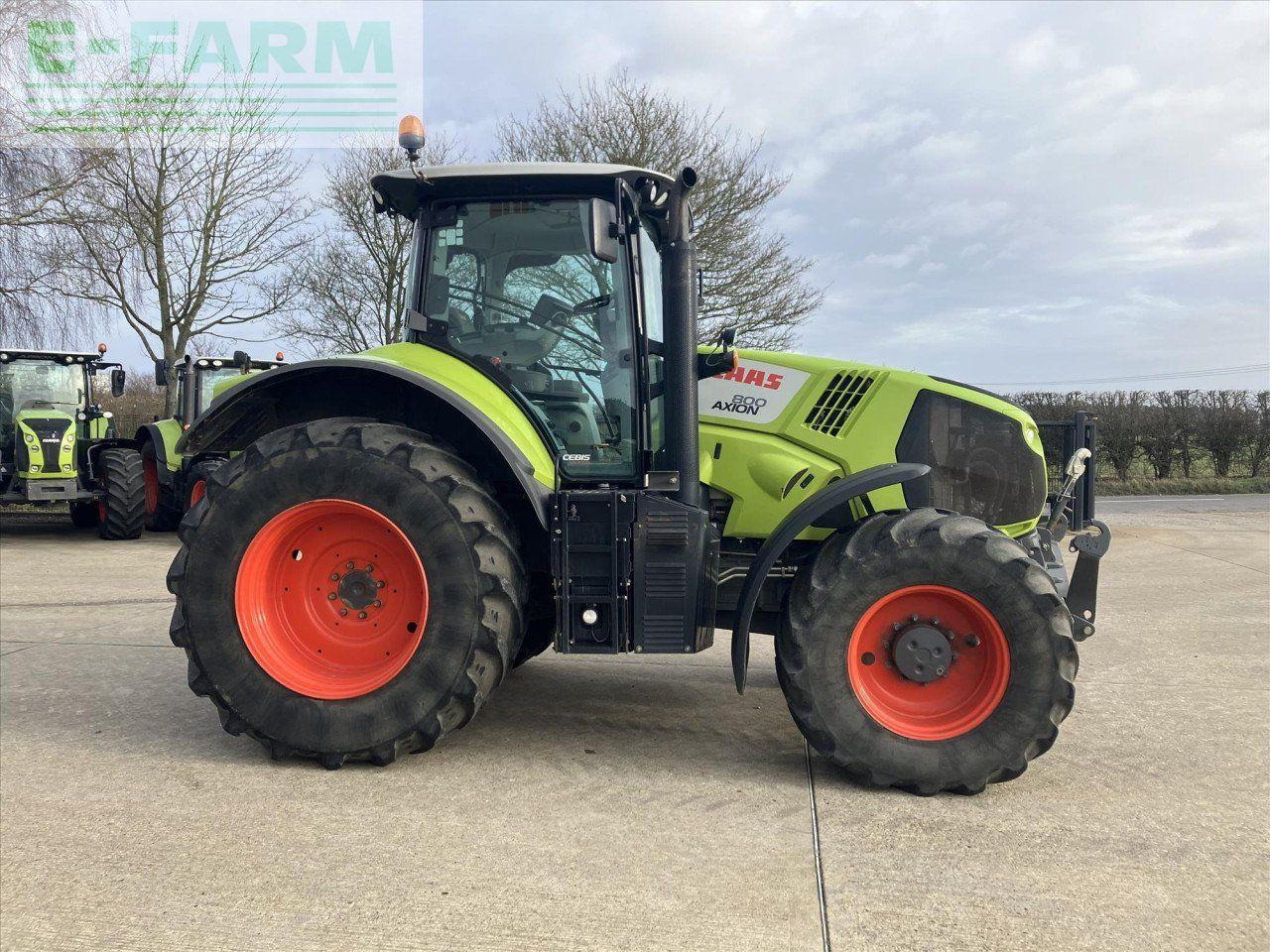 CLAAS AXION 800 - Трактор: слика 4 CLAAS AXION 800 - Трактор: слика 4