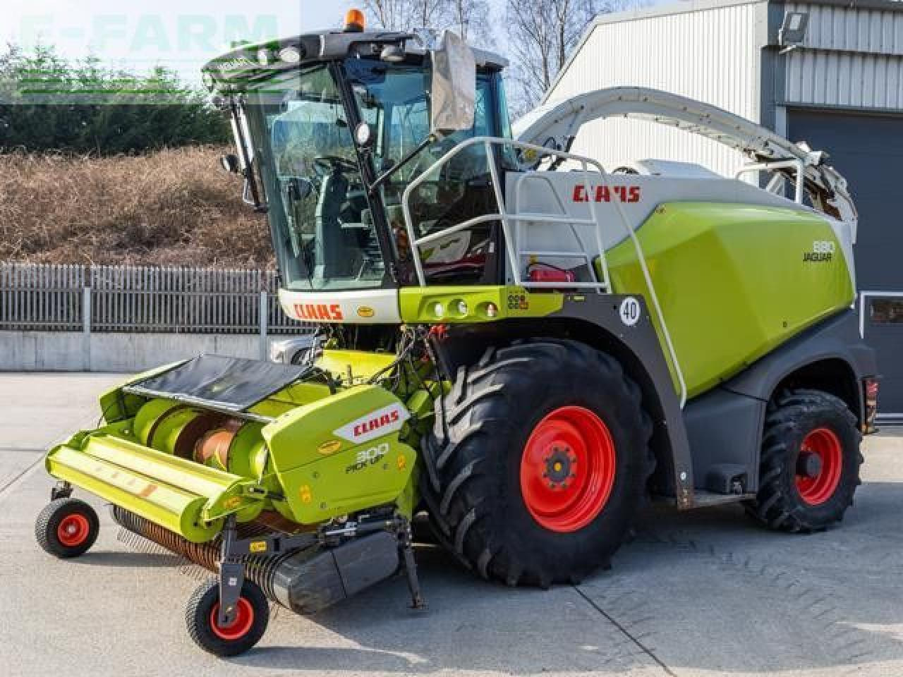 CLAAS JAGUAR 880 4WD - Комбајн за сточна храна: слика 2 CLAAS JAGUAR 880 4WD - Комбајн за сточна храна: слика 2