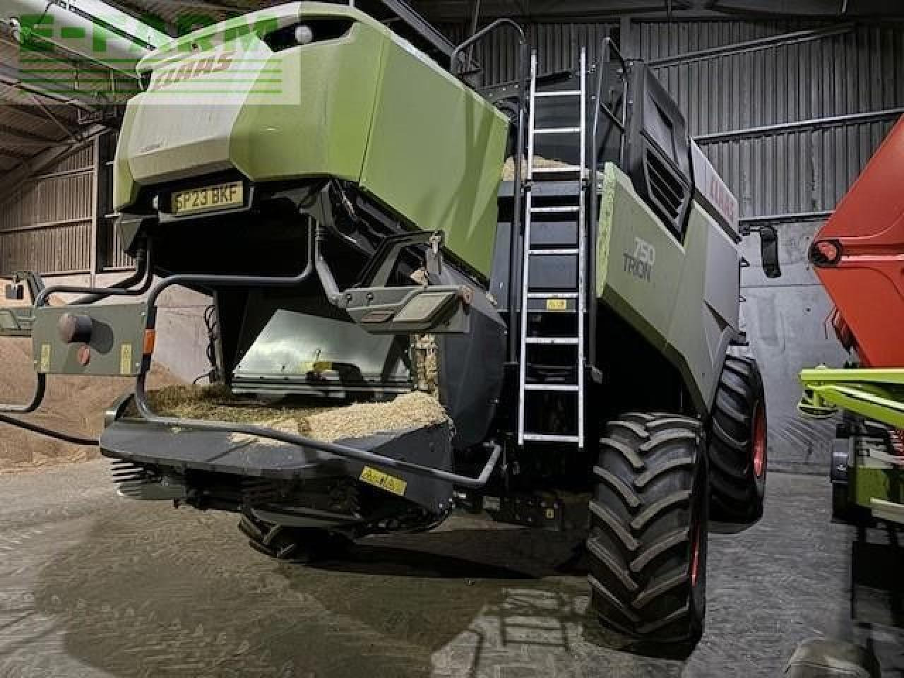 CLAAS TRION 750 - Комбајн: слика 3 CLAAS TRION 750 - Комбајн: слика 3