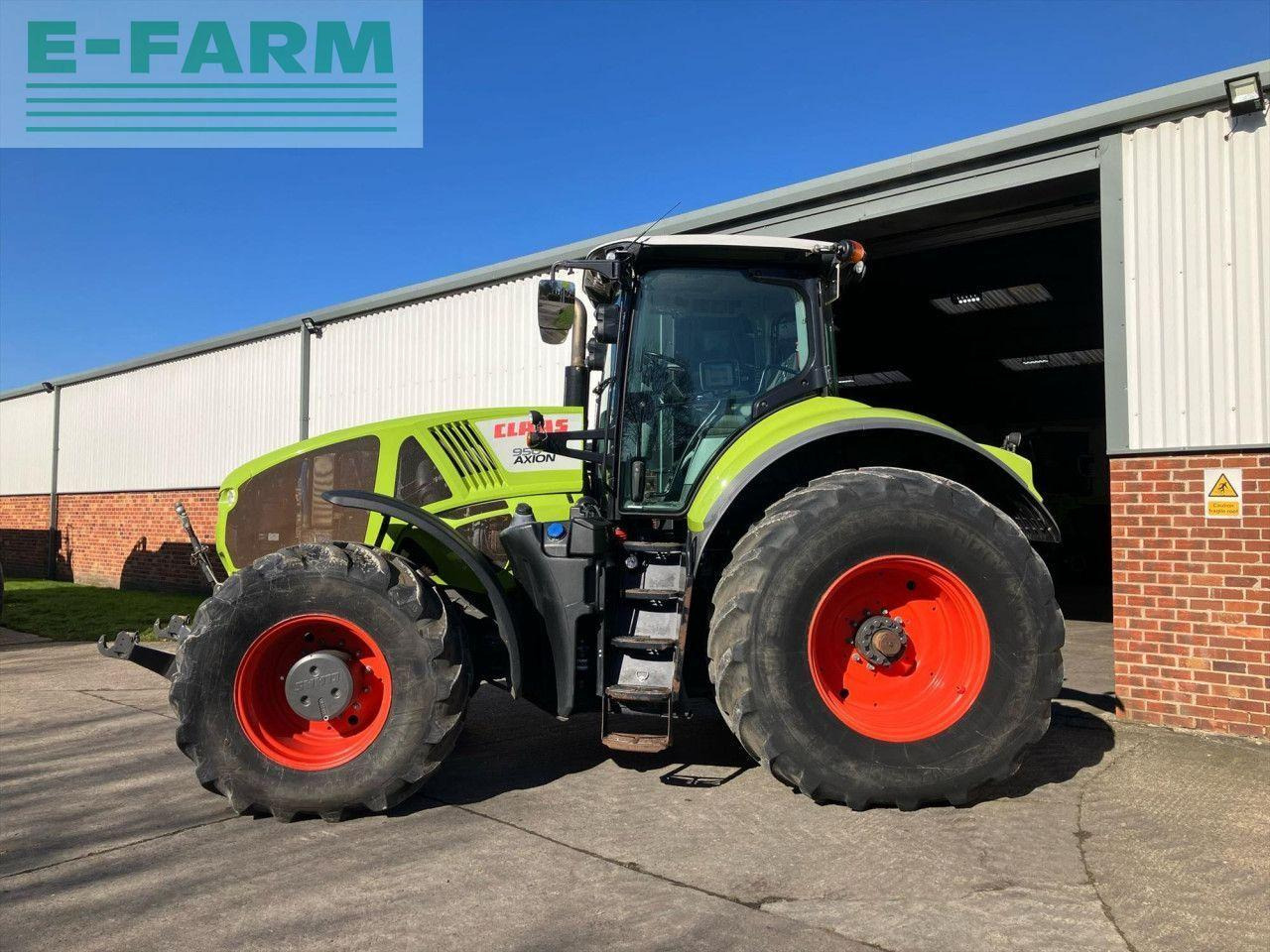 CLAAS USED 2017 AXION 950 - Трактор: слика 2 CLAAS USED 2017 AXION 950 - Трактор: слика 2