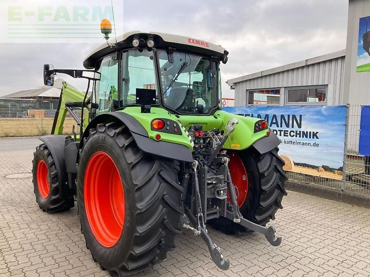 CLAAS arion 420 cis + panoramic - Трактор: слика 4 CLAAS arion 420 cis + panoramic - Трактор: слика 4
