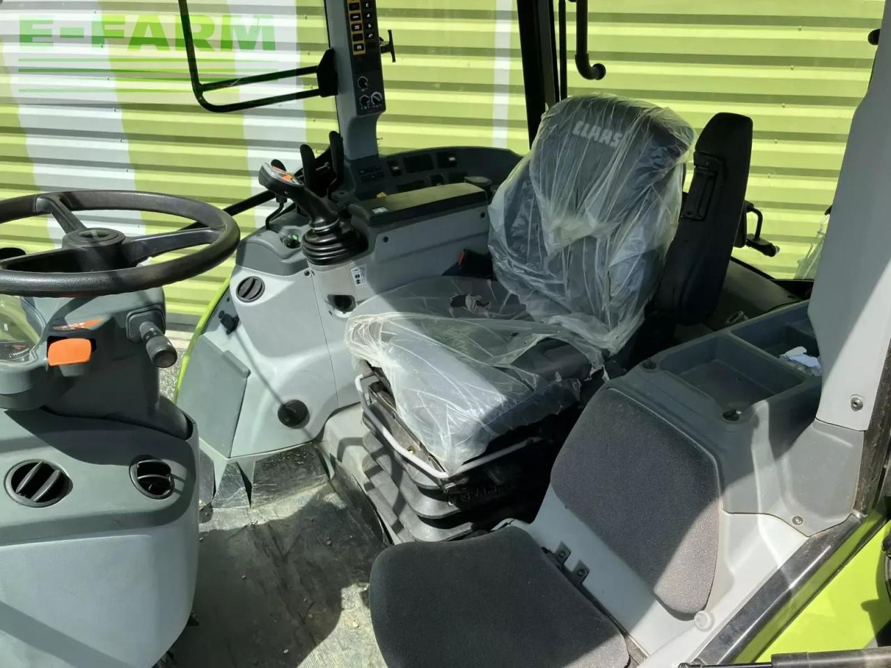 CLAAS arion 430 panoramic + fl 100 c - Трактор: слика 3 CLAAS arion 430 panoramic + fl 100 c - Трактор: слика 3