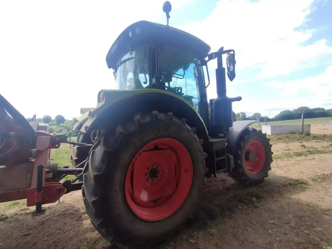 Трактор CLAAS arion 510: слика 10