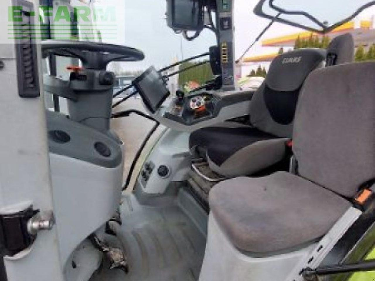 Трактор CLAAS arion 550 cmatic cebis CMATIC CEBIS: слика 25 Трактор CLAAS arion 550 cmatic cebis CMATIC CEBIS: слика 25