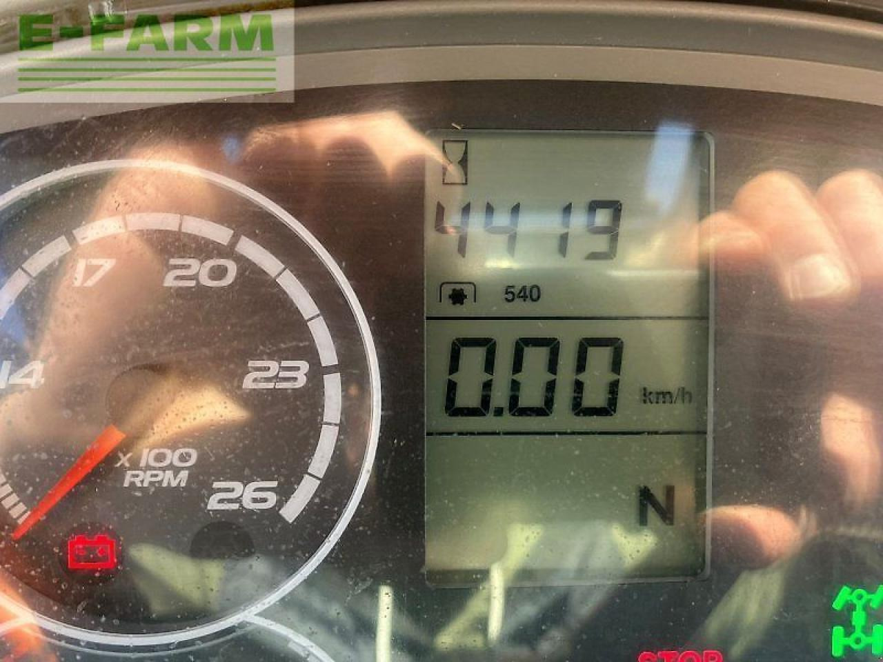 Трактор CLAAS arion 620 cebis CEBIS: слика 13