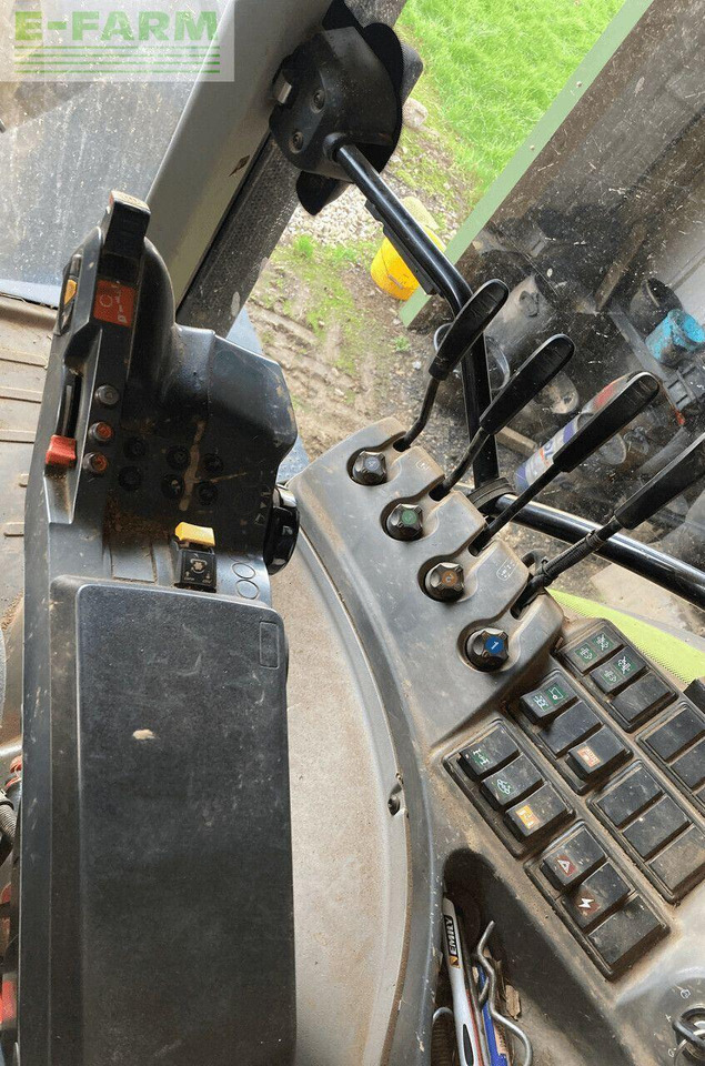 CLAAS arion 640 - Трактор: слика 2 CLAAS arion 640 - Трактор: слика 2