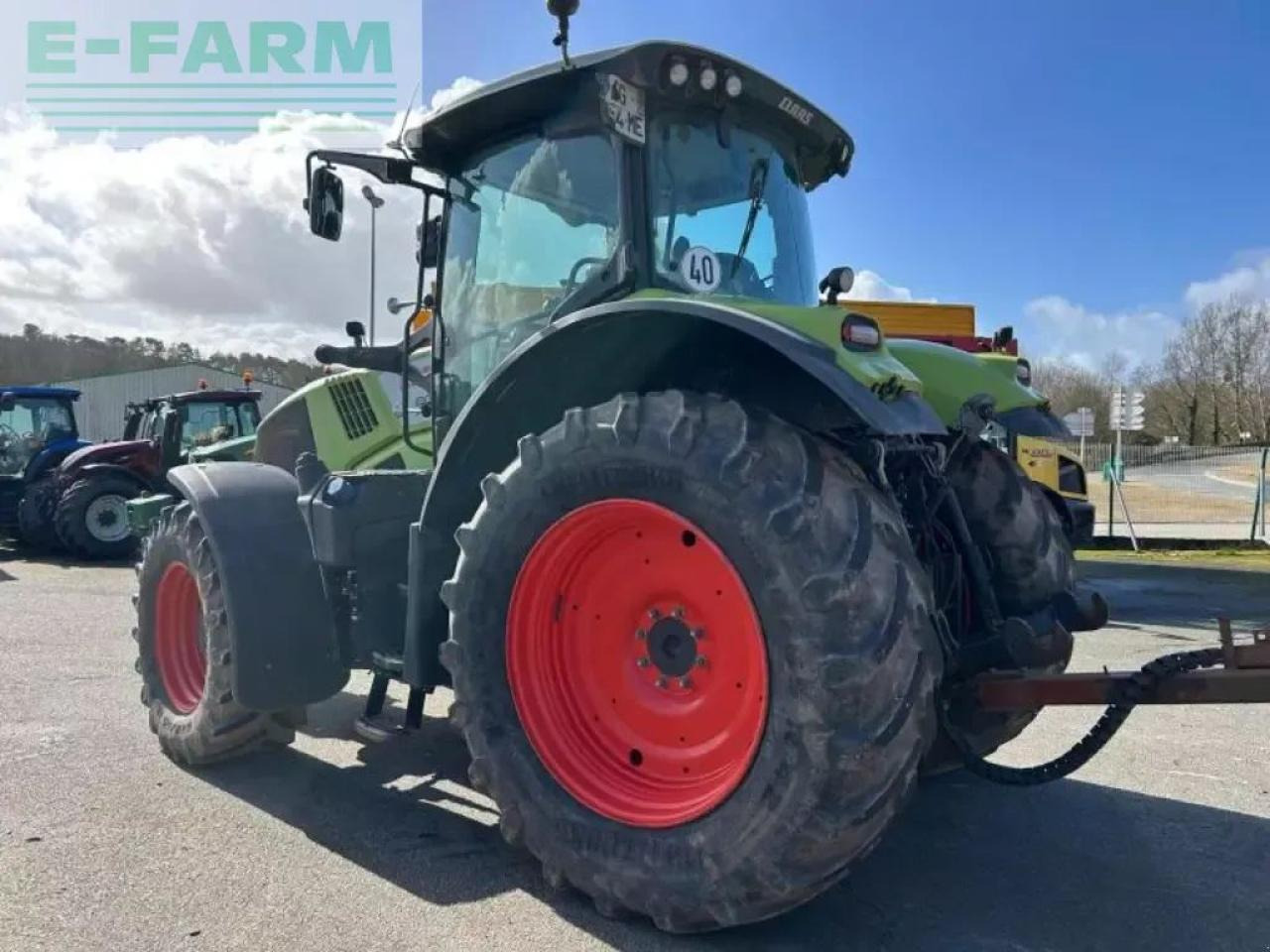 CLAAS axion 800 - Трактор: слика 4 CLAAS axion 800 - Трактор: слика 4