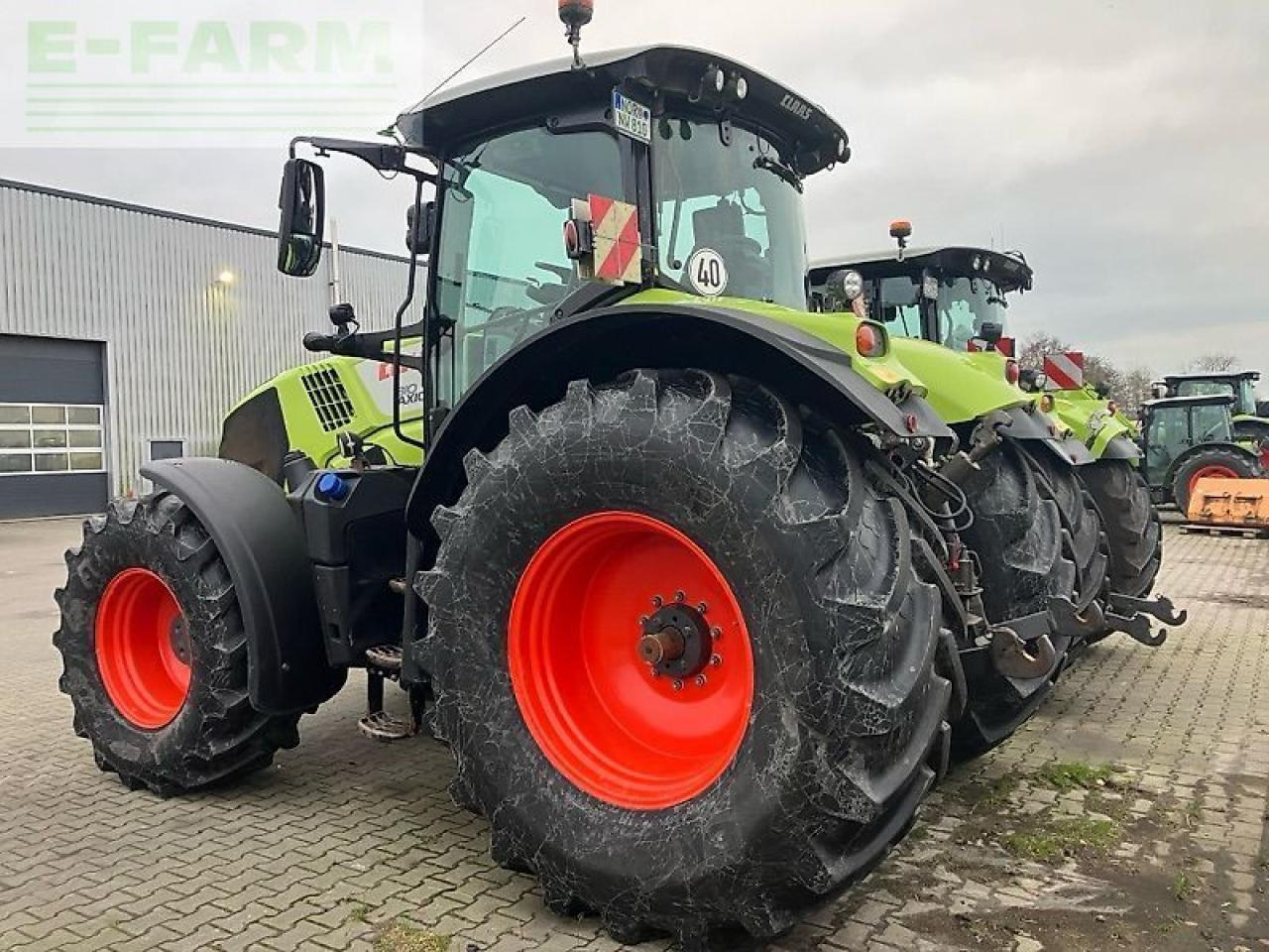 CLAAS axion 810 cis+ cm - Трактор: слика 4 CLAAS axion 810 cis+ cm - Трактор: слика 4
