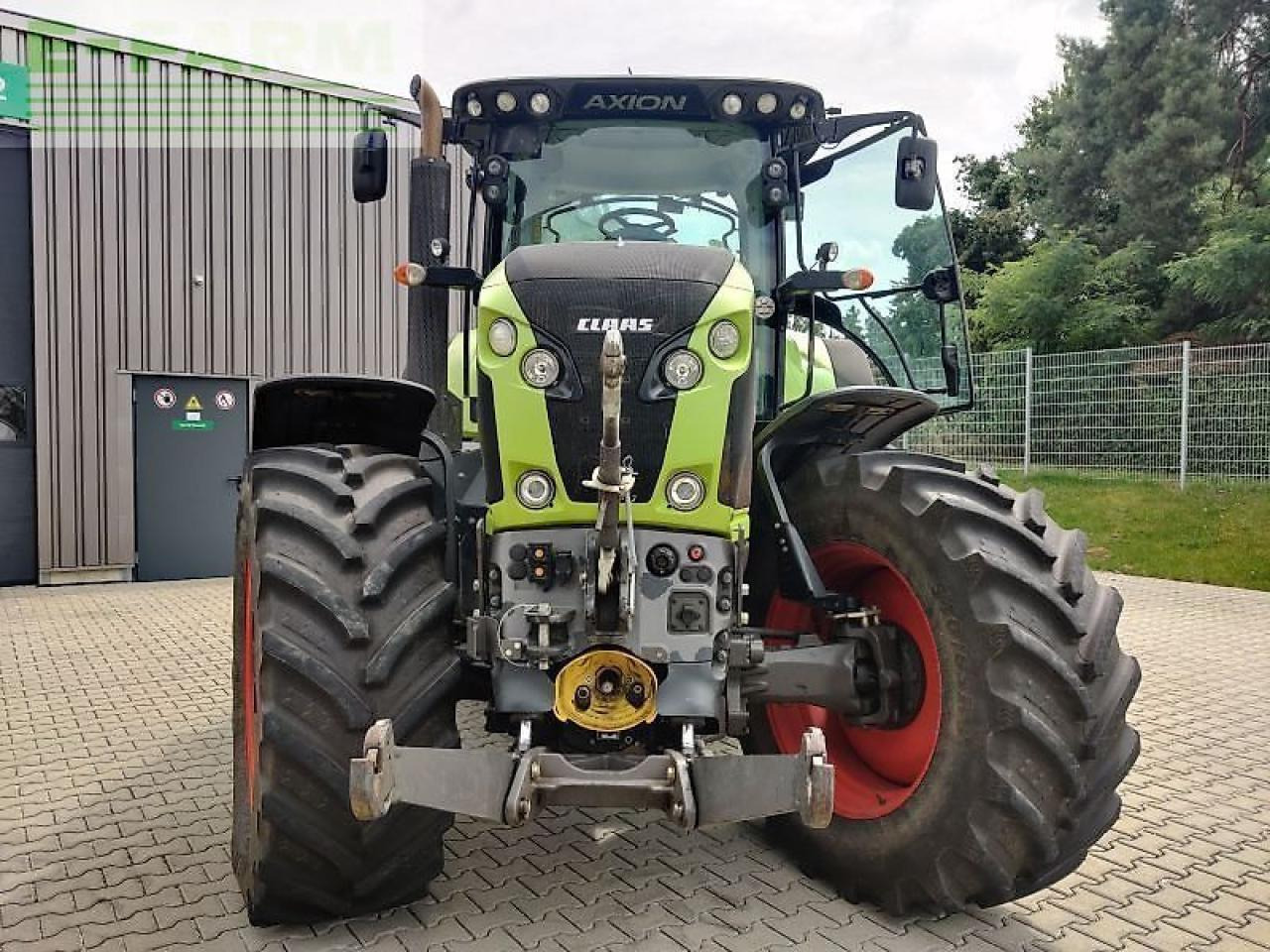 CLAAS axion 810 cmatic CMATIC - Трактор: слика 3 CLAAS axion 810 cmatic CMATIC - Трактор: слика 3