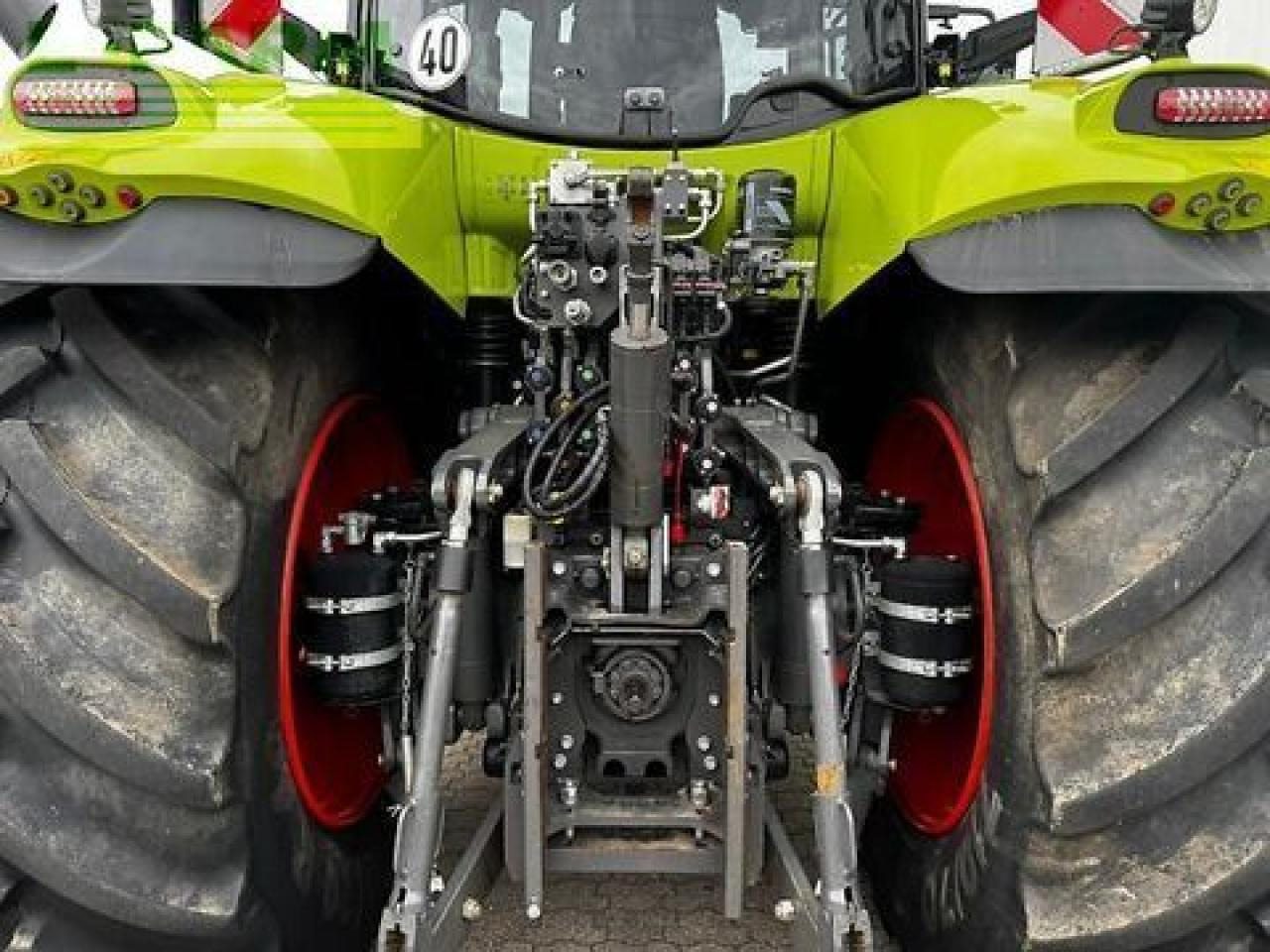 CLAAS axion 870 - Трактор: слика 5 CLAAS axion 870 - Трактор: слика 5