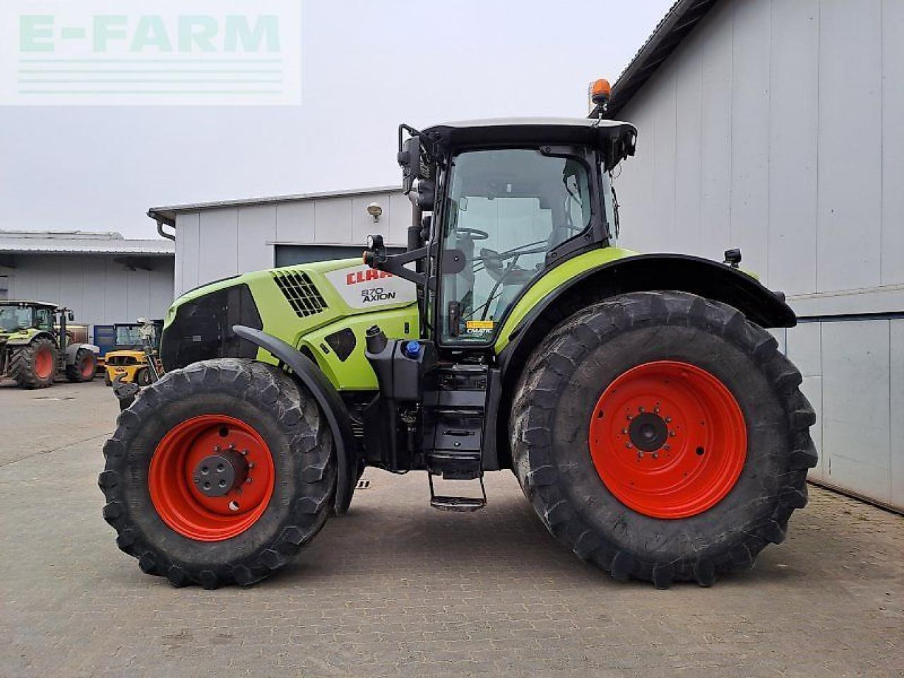 CLAAS axion 870 c-matic CMATIC - Трактор: слика 1 CLAAS axion 870 c-matic CMATIC - Трактор: слика 1
