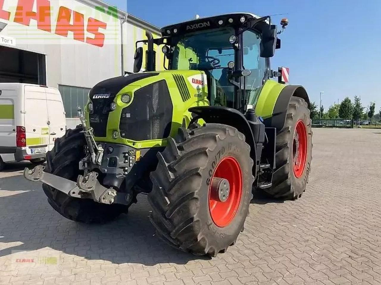 CLAAS axion 870 cmatic CMATIC - Трактор: слика 2 CLAAS axion 870 cmatic CMATIC - Трактор: слика 2