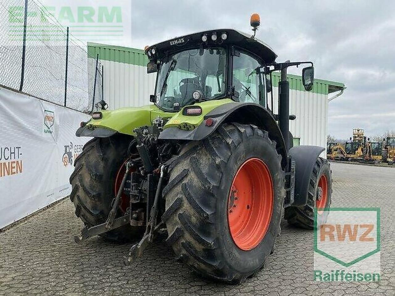 CLAAS axion 870 cmatic CMATIC - Трактор: слика 2 CLAAS axion 870 cmatic CMATIC - Трактор: слика 2