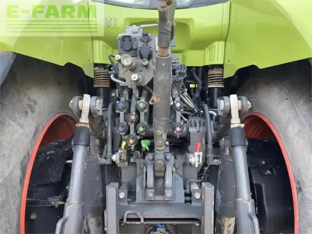 CLAAS axion 930 cmatic cebis CMATIC CEBIS - Трактор: слика 4 CLAAS axion 930 cmatic cebis CMATIC CEBIS - Трактор: слика 4