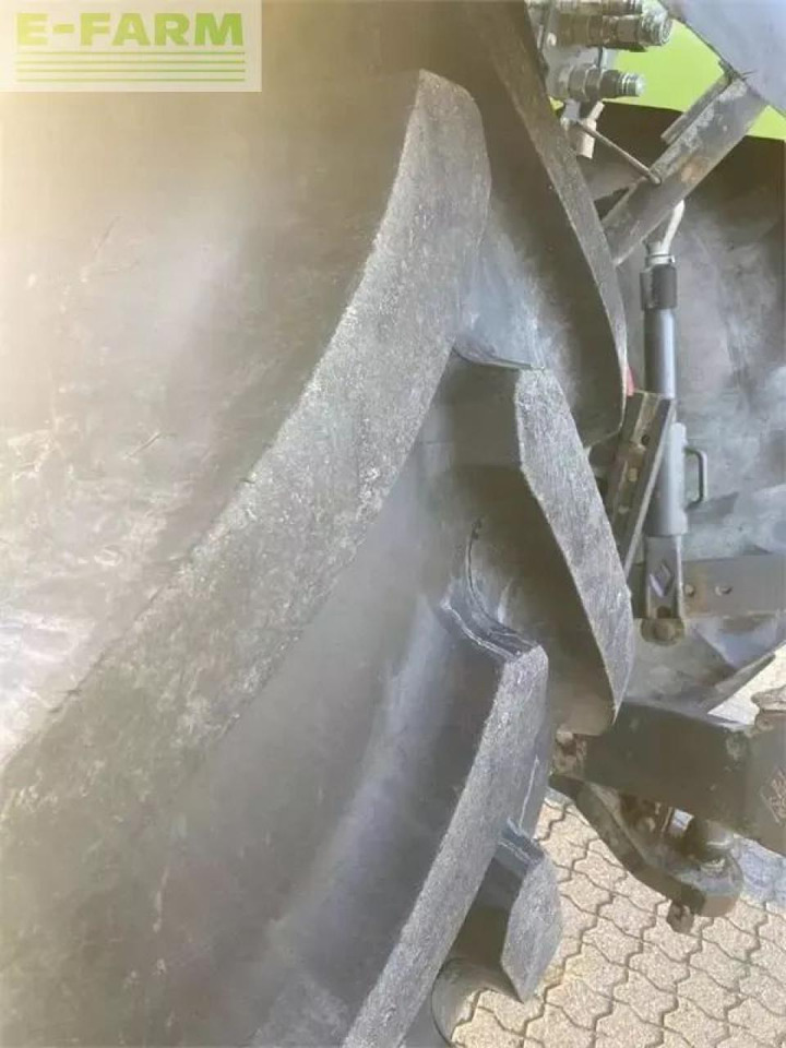 CLAAS axion 930 cmatic cebis CMATIC CEBIS - Трактор: слика 5 CLAAS axion 930 cmatic cebis CMATIC CEBIS - Трактор: слика 5