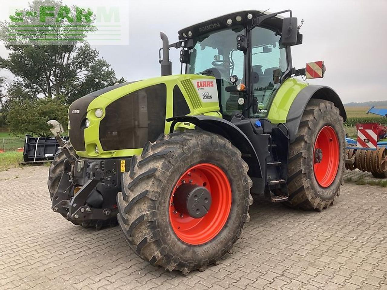 CLAAS axion 950 - Трактор: слика 1 CLAAS axion 950 - Трактор: слика 1
