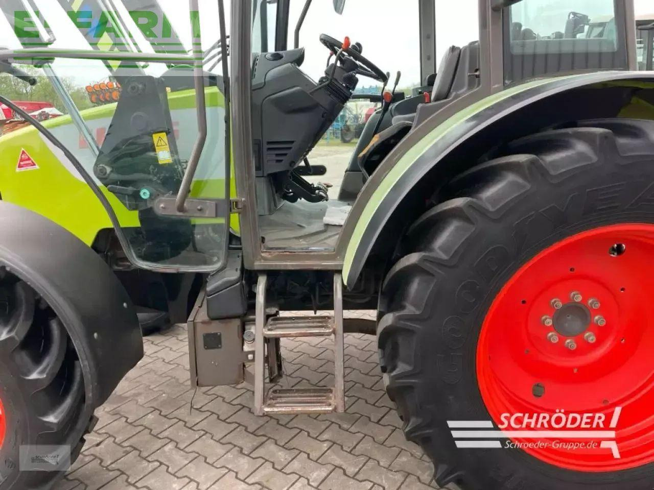 Трактор CLAAS celtis 426: слика 21