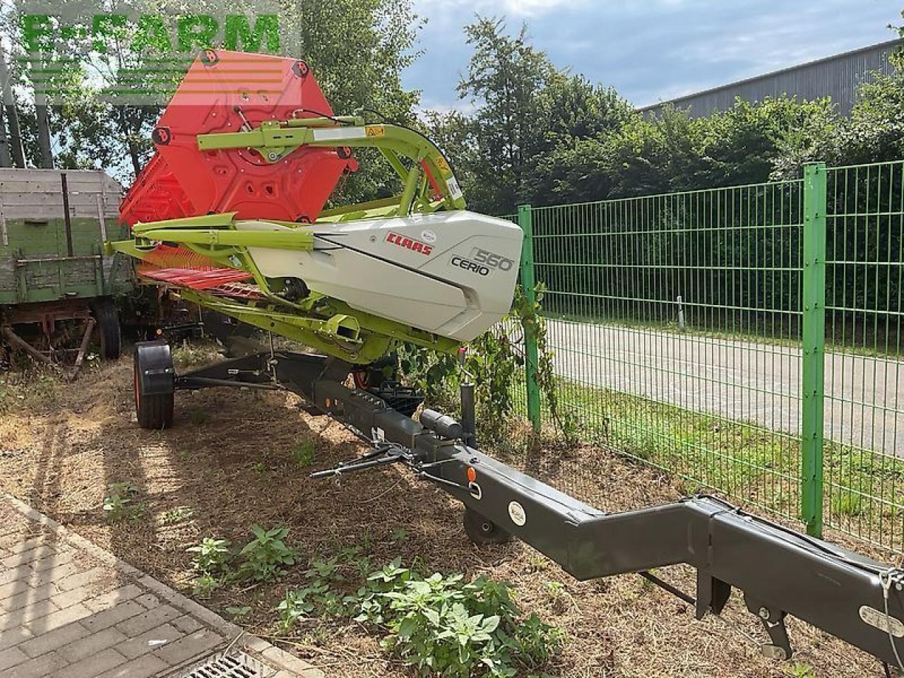 CLAAS cerio 560 schneidwerk mit wagen - Додатни делови за жнеач на сточна храна: слика 3 CLAAS cerio 560 schneidwerk mit wagen - Додатни делови за жнеач на сточна храна: слика 3