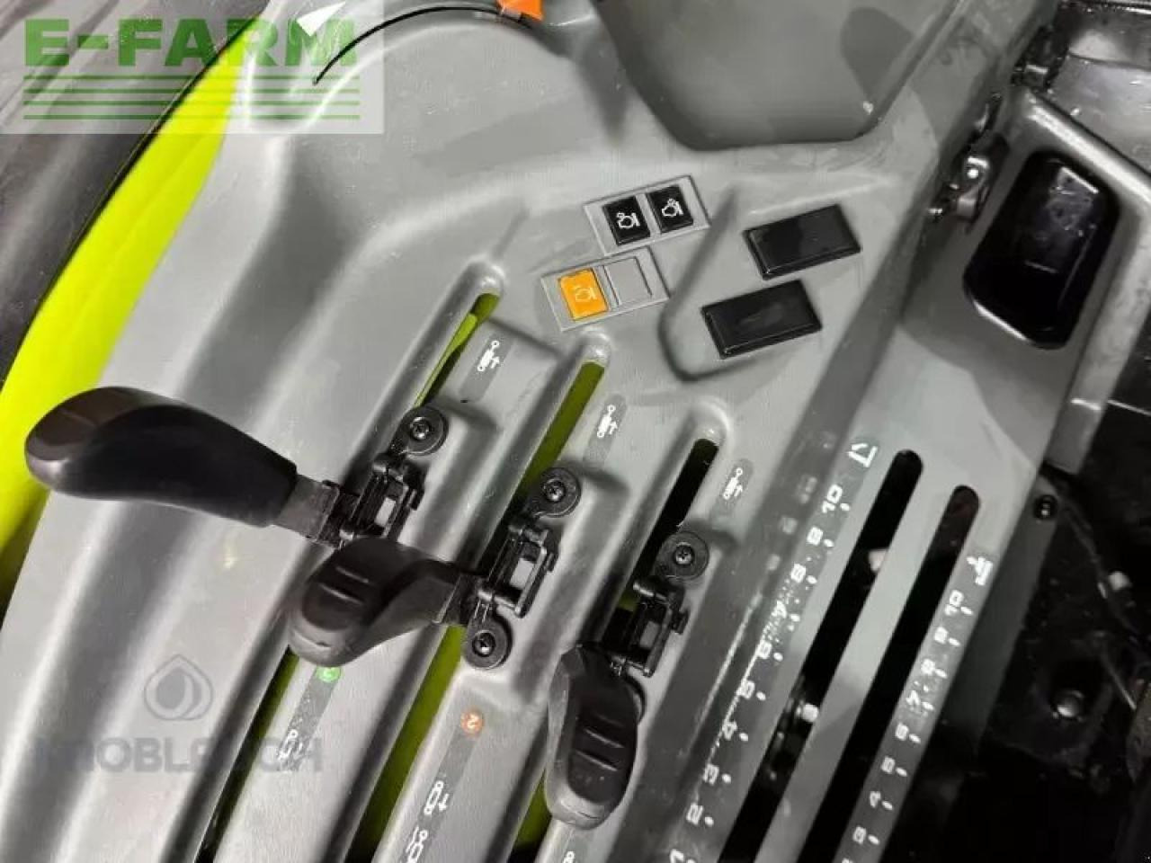 CLAAS elios 210 - Трактор: слика 5 CLAAS elios 210 - Трактор: слика 5