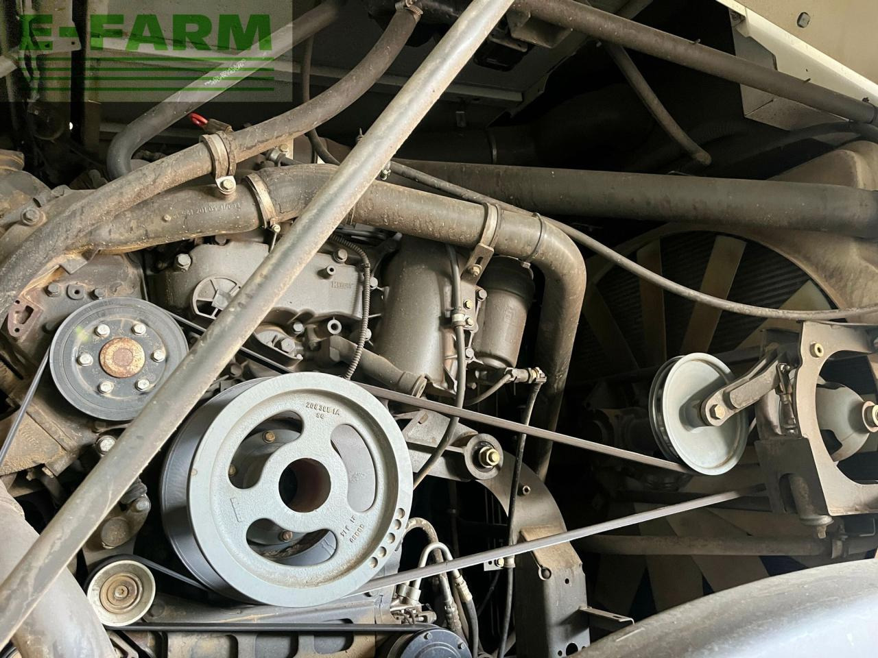 CLAAS jaguar 940 t4i - Комбајн за сточна храна: слика 4 CLAAS jaguar 940 t4i - Комбајн за сточна храна: слика 4