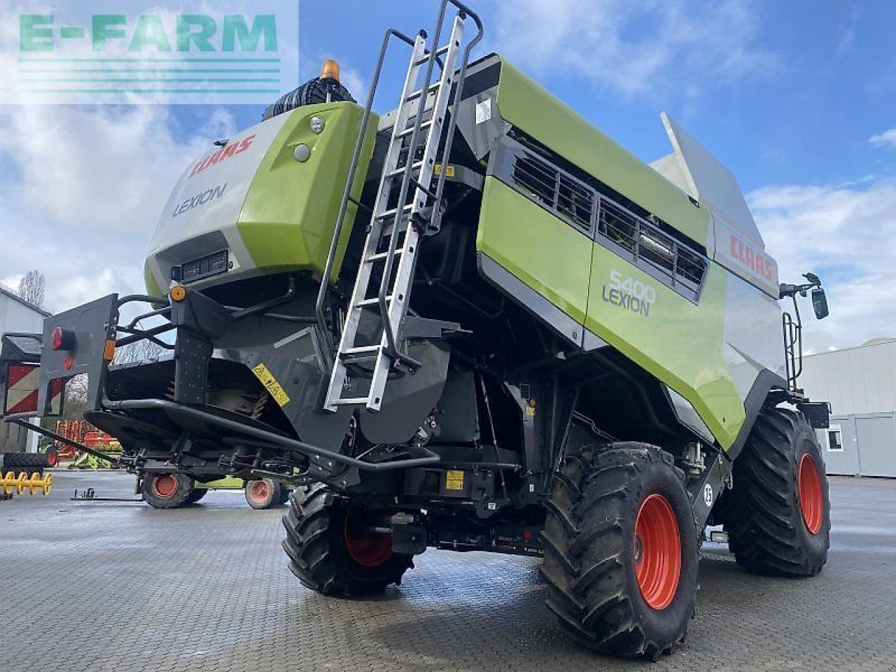CLAAS lexion 5400 mit finanzierung - Комбајн: слика 2 CLAAS lexion 5400 mit finanzierung - Комбајн: слика 2