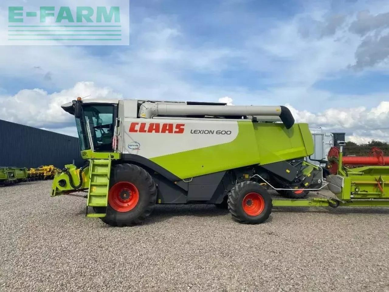 CLAAS lexion 600 - Комбајн: слика 1 CLAAS lexion 600 - Комбајн: слика 1