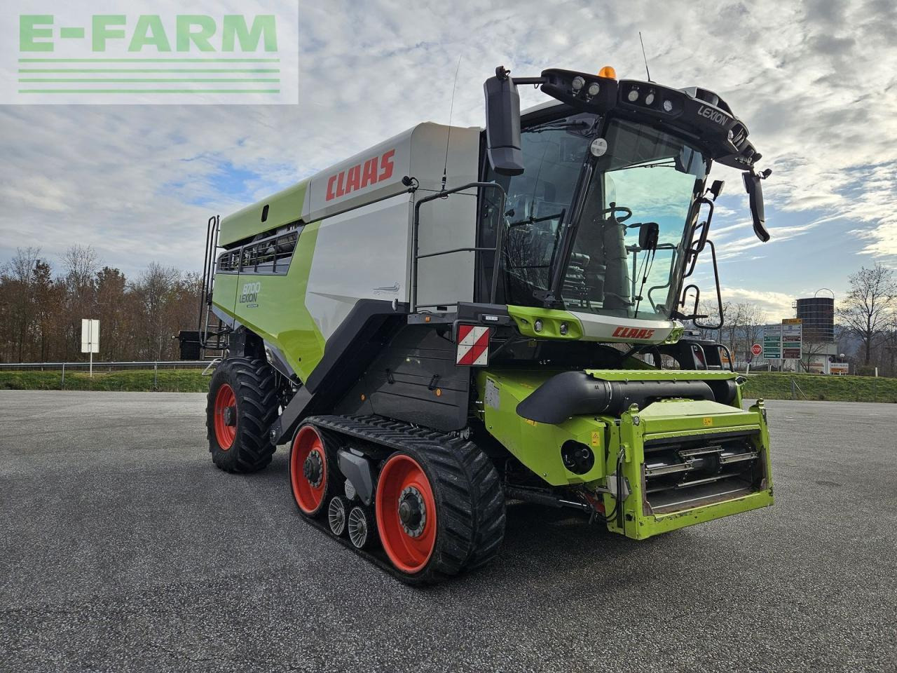 CLAAS lexion 8700tt 4wd cemos automatic - Комбајн: слика 2 CLAAS lexion 8700tt 4wd cemos automatic - Комбајн: слика 2