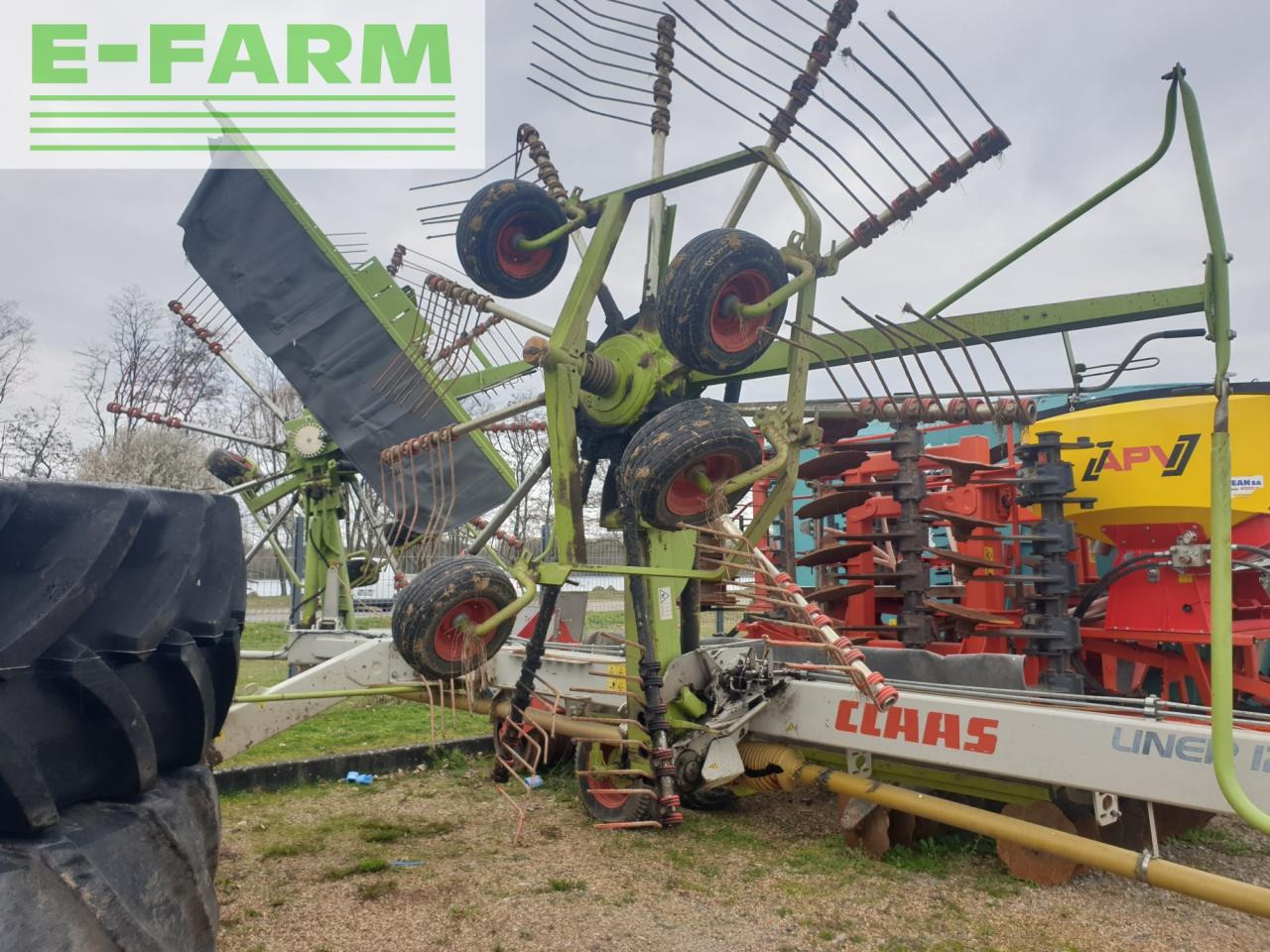 CLAAS liner 1250 profil - Превртувач и гребло: слика 2 CLAAS liner 1250 profil - Превртувач и гребло: слика 2