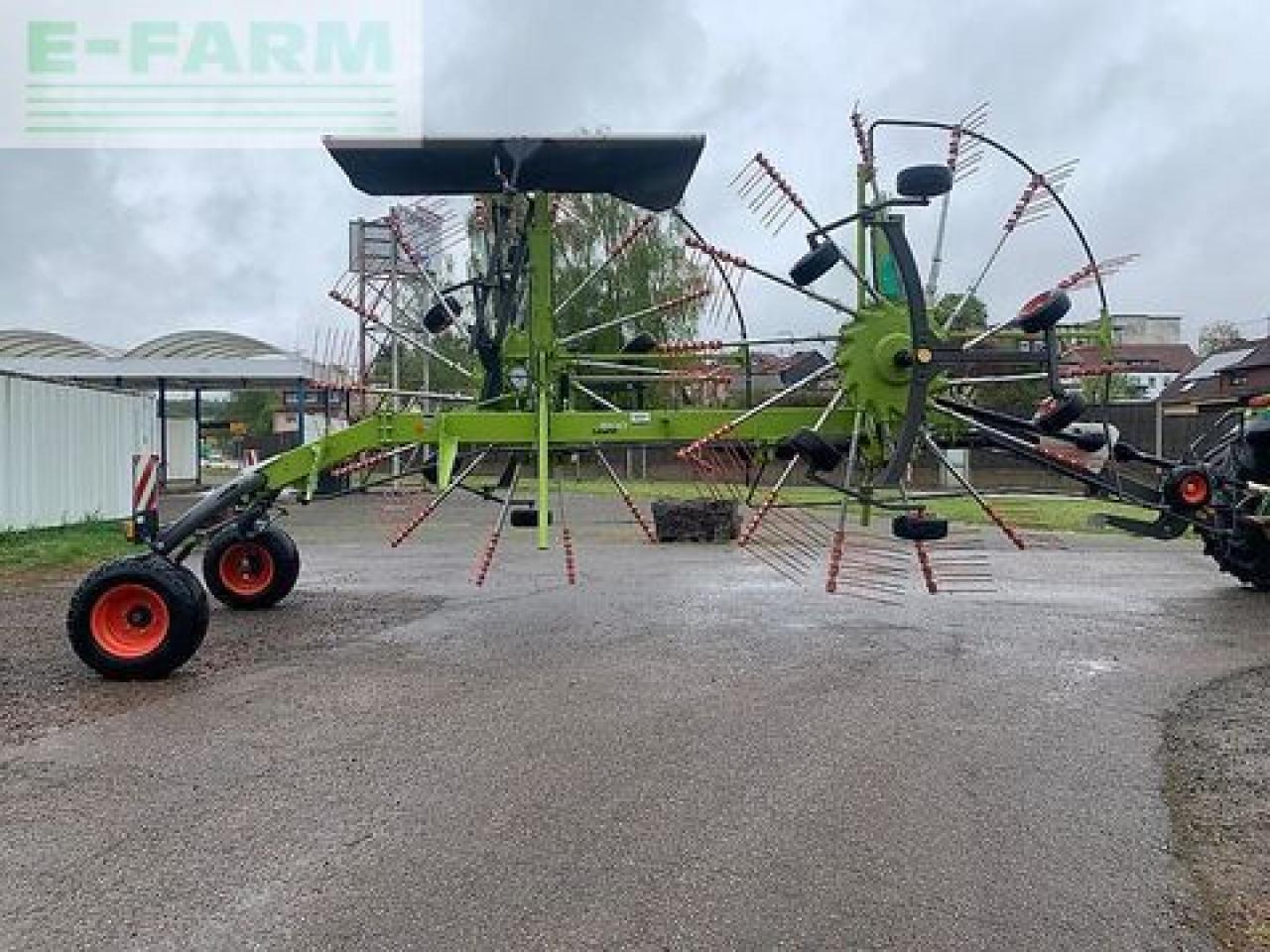 CLAAS liner 1900 neuwertiger seitenschwader - Превртувач и гребло: слика 1 CLAAS liner 1900 neuwertiger seitenschwader - Превртувач и гребло: слика 1
