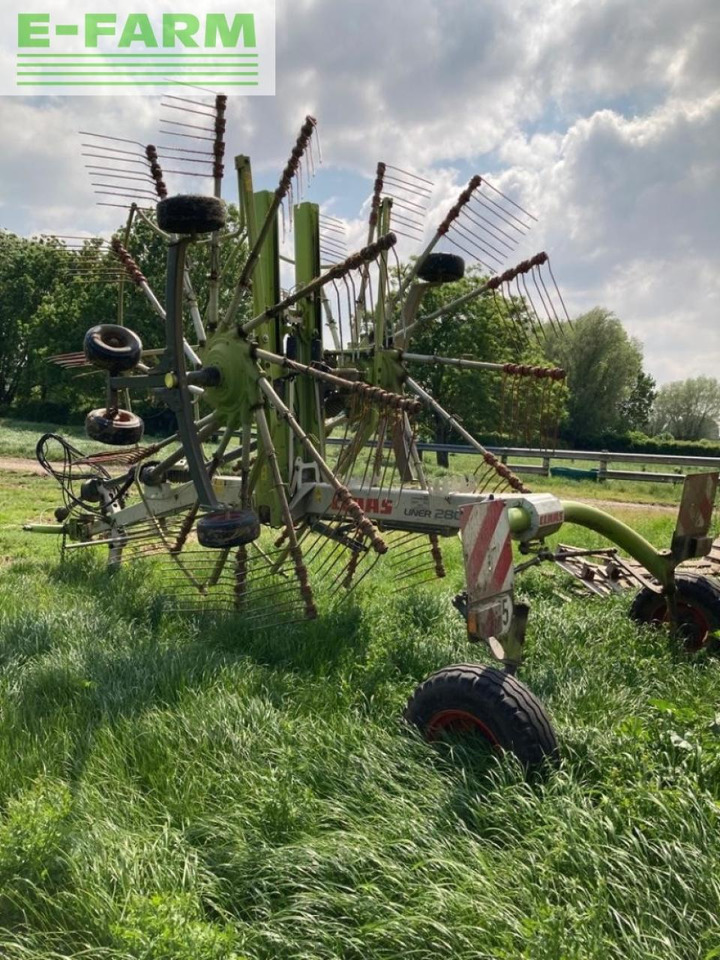 CLAAS liner 2800 - Превртувач и гребло: слика 4 CLAAS liner 2800 - Превртувач и гребло: слика 4