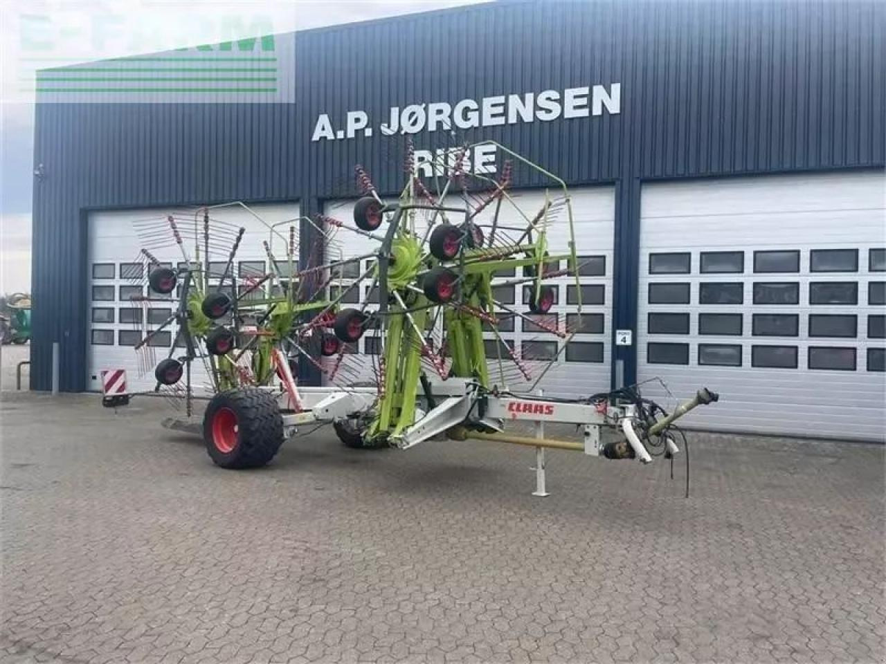 CLAAS liner 3600 - Превртувач и гребло: слика 4 CLAAS liner 3600 - Превртувач и гребло: слика 4