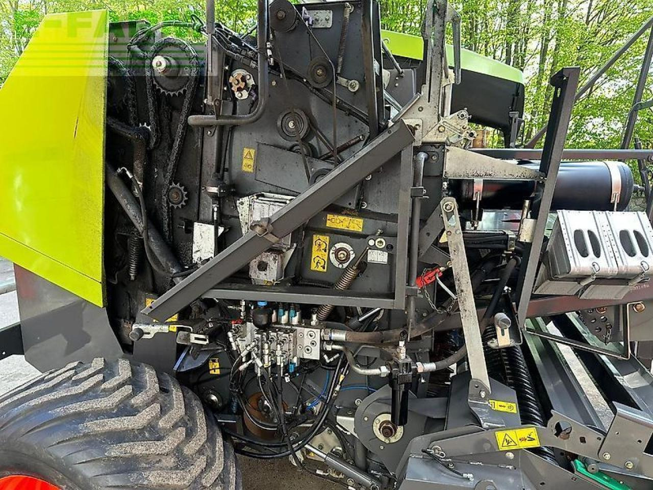 CLAAS rollant 454 r/c - Балирка за квадратни бали: слика 5 CLAAS rollant 454 r/c - Балирка за квадратни бали: слика 5