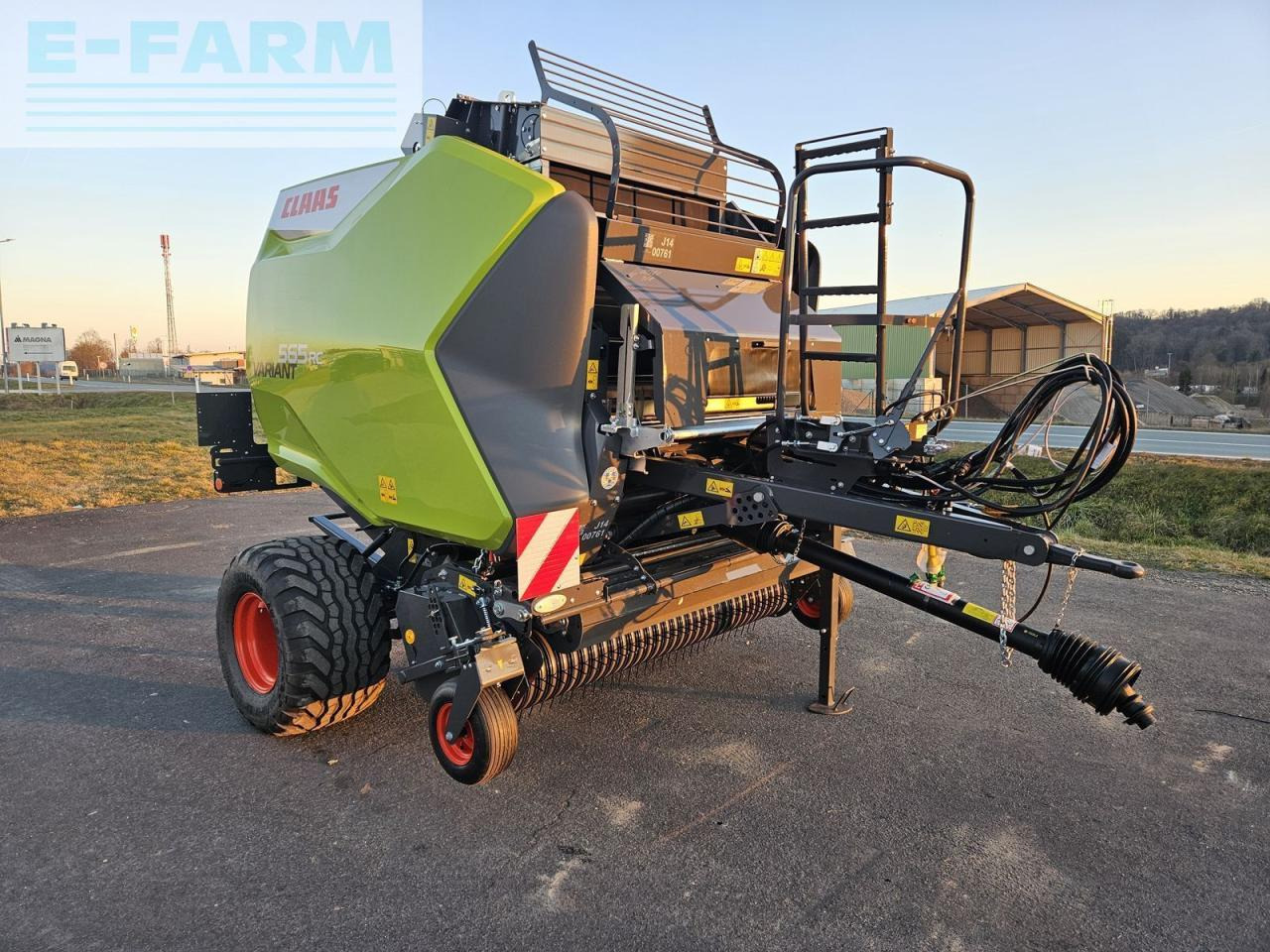 CLAAS variant 565rc - Балирка за квадратни бали: слика 2 CLAAS variant 565rc - Балирка за квадратни бали: слика 2